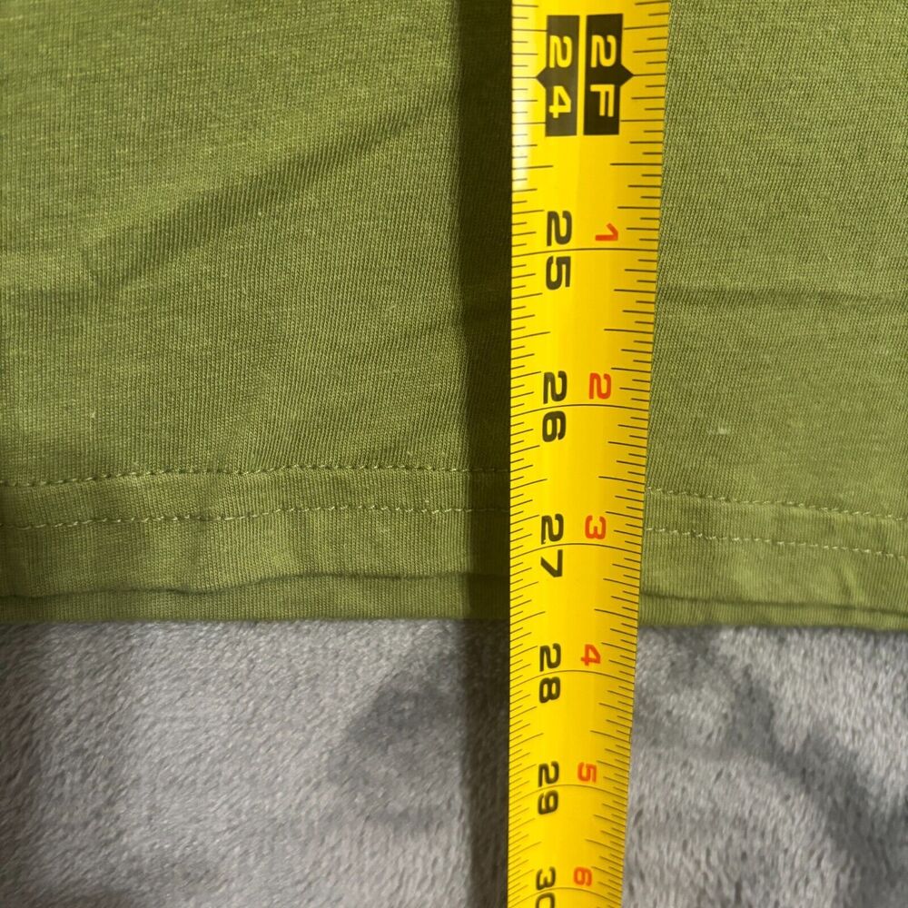 'This Guy Needs A Beer' T-Shirt Men's Sz L & XXL Green Short Sleeve - Picture 4 of 6
